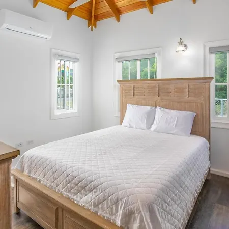 The Hummingbird Villa